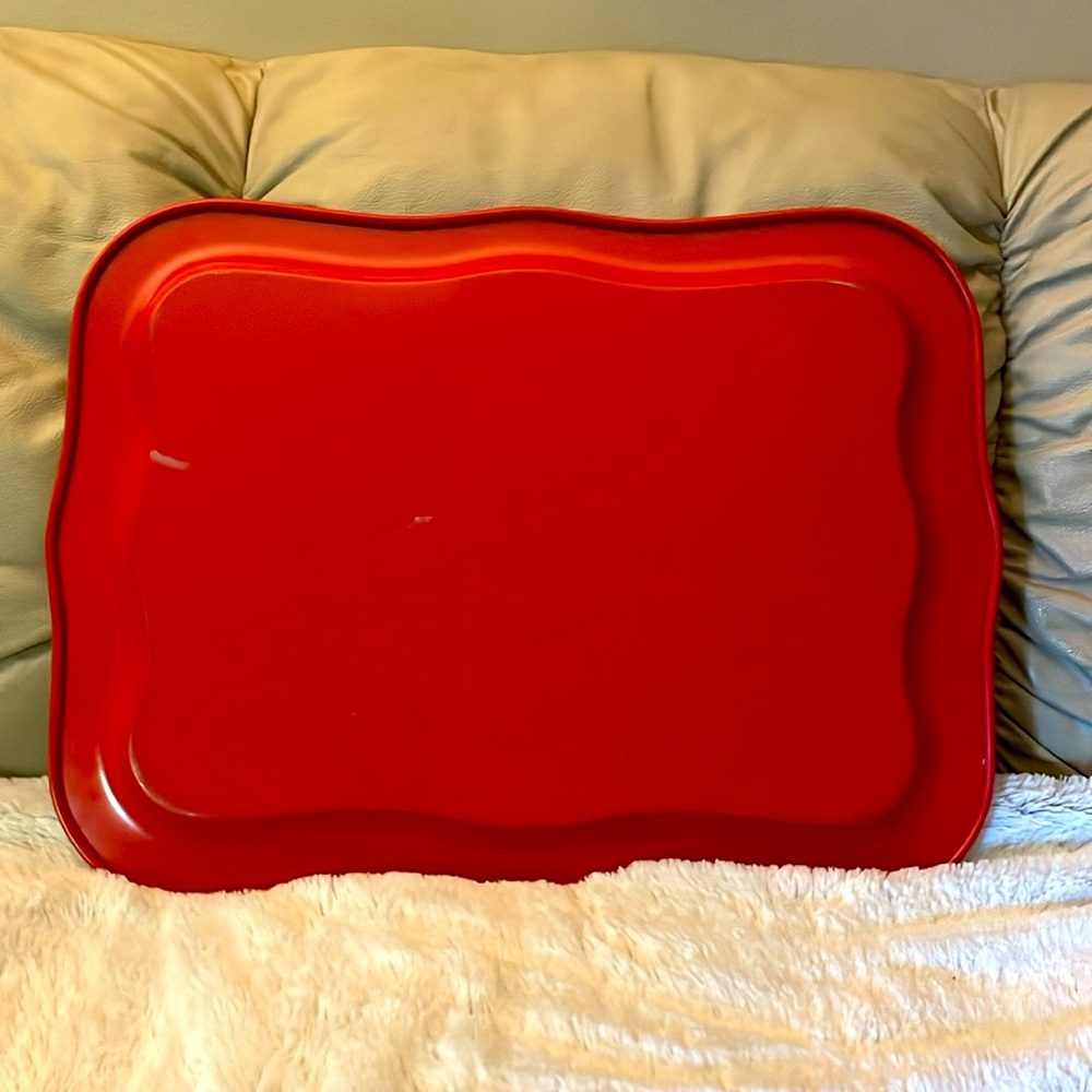 Vintage 1950’s Red Metal Decorative Tray with Floral Design - Picture 3 of 4